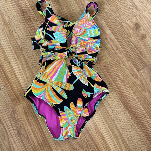 Trina Turk Tahitian Twist Floral One Piece Swimsuit Size 4 - Picture 2 of 5